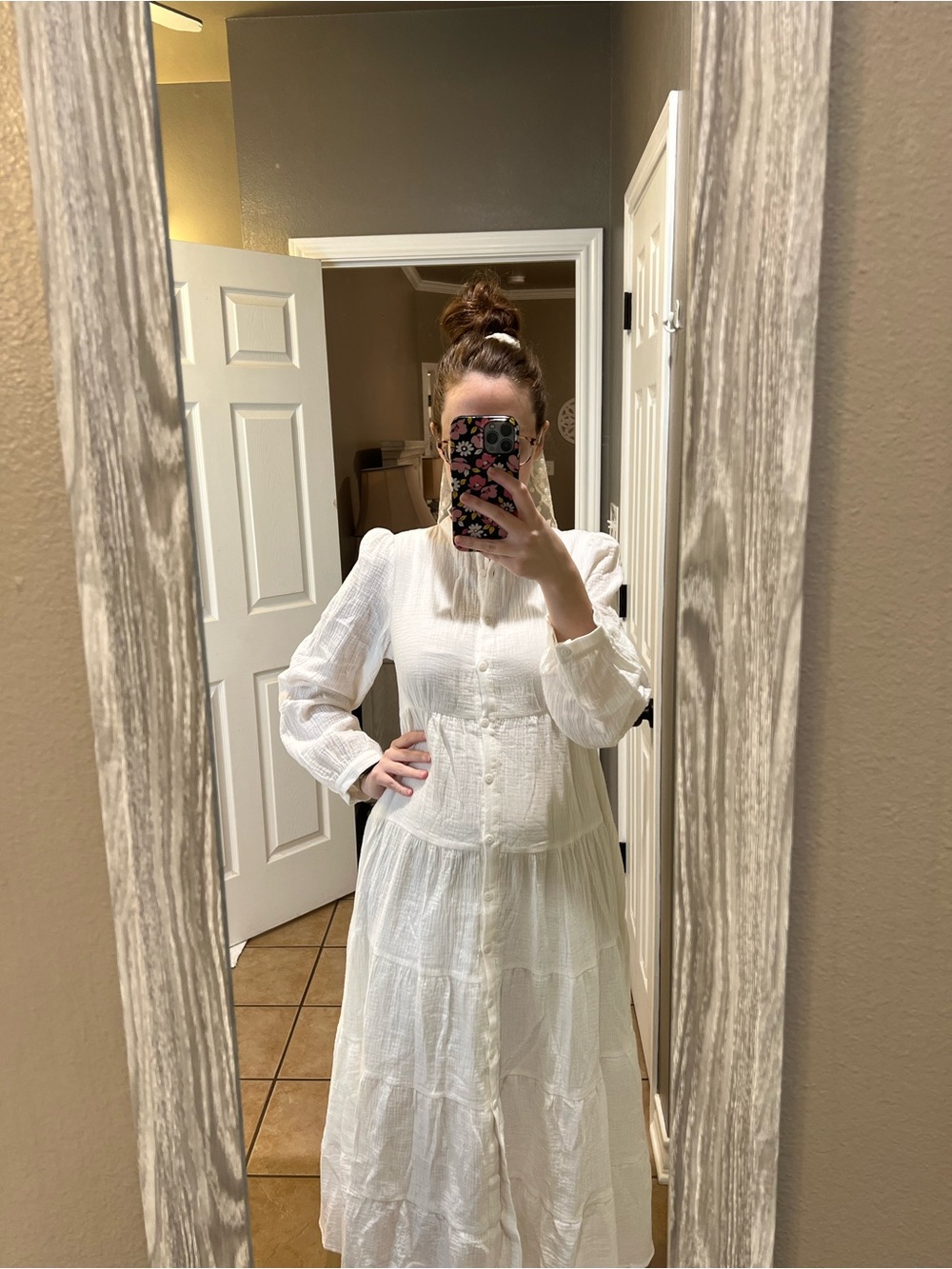Boutique Women's Cream Button-Front Tiered Maxi Dress